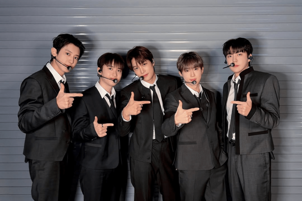 EXO veteran K-pop boy group December 2025 brand ranking fifth place SM Entertainment
