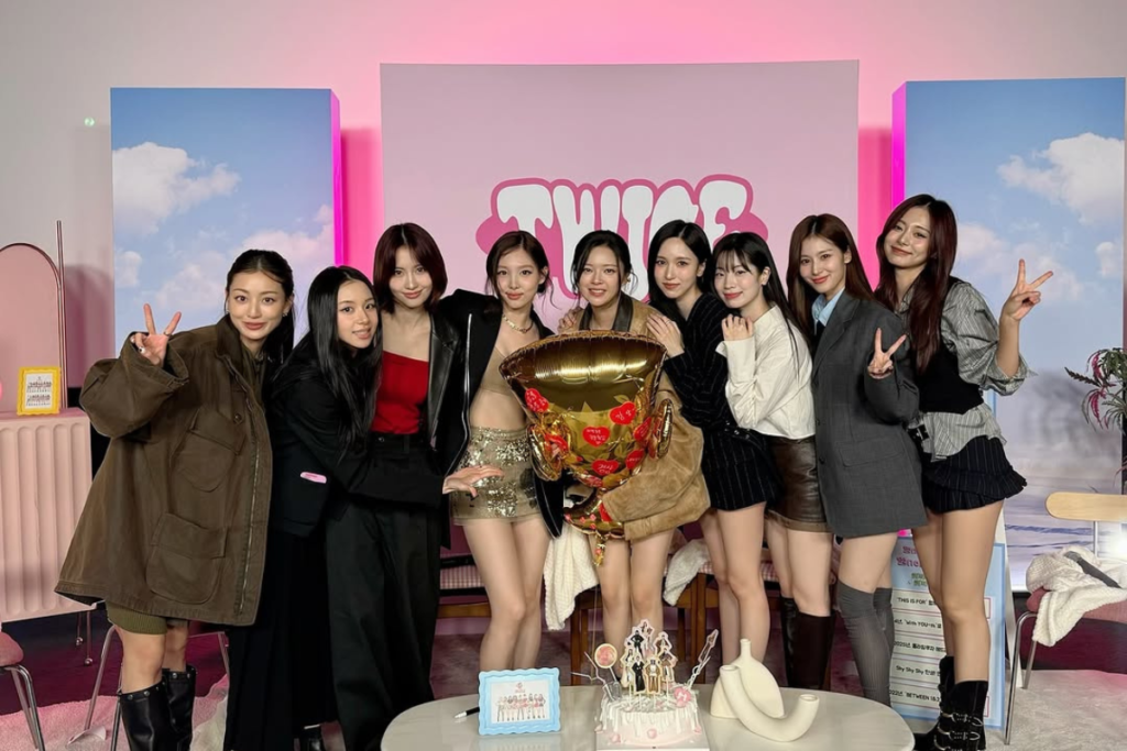 TWICE K-pop girl group fourth in female category December 2025 brand reputation