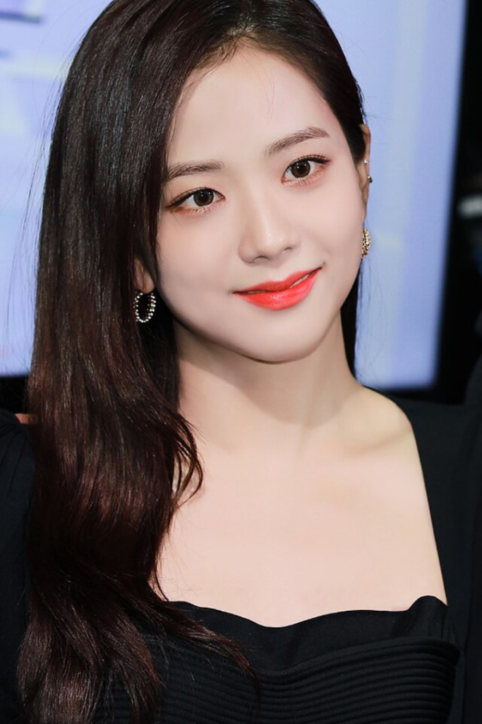 Jisoo BLACKPINK richest K-pop idol 2025, Dior ambassador Jisoo at fashion event
