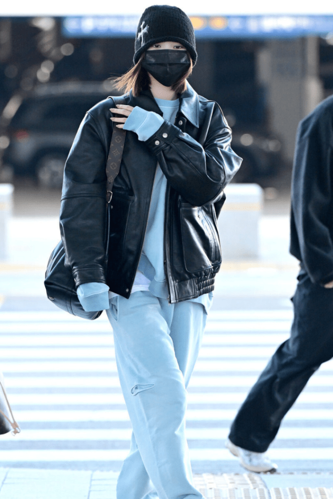 LE SSERAFIM’s Chaewon: The Oversized Vintage Look at Incheon airport