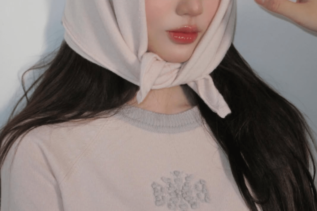Wonyoung lip controversy showing Forever Cherry gradient lip technique with overlining creating filler-like volume illusion