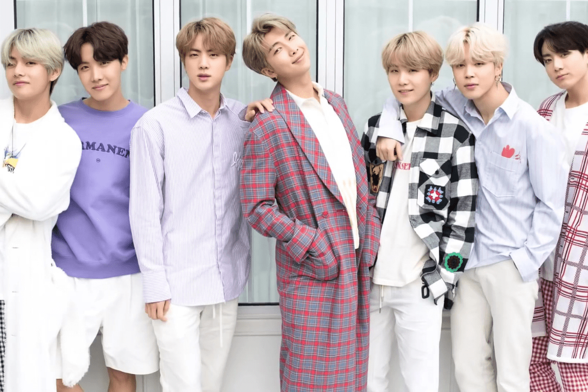 Read more about the article OT7 Return! BTS Arirang Pre-order 2026 & Comeback News