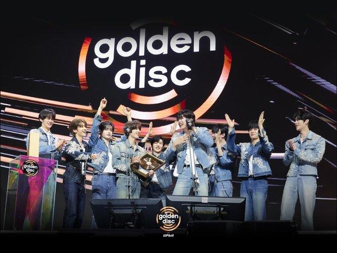 ZEROBASEONE accepting Best Album Bonsang at GDA 2026