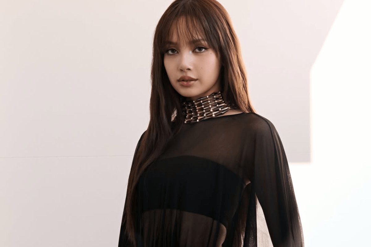 Read more about the article Lisa (BLACKPINK)- Complete Profile, Facts & Social Image