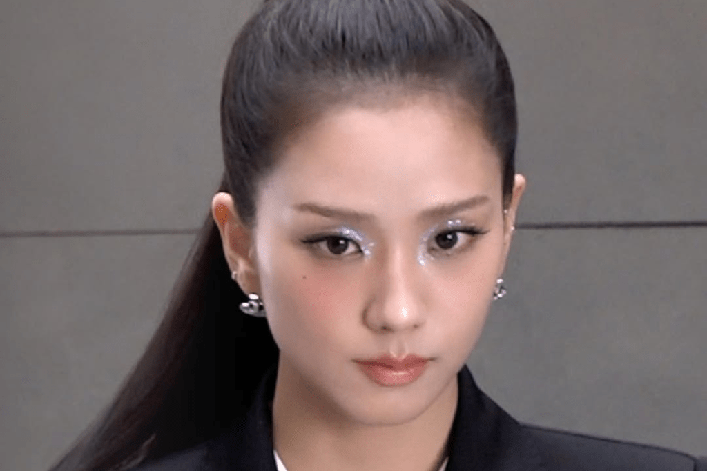 BLACKPINK Jisoo Earthquake Hits 100M Views: Amortage Era