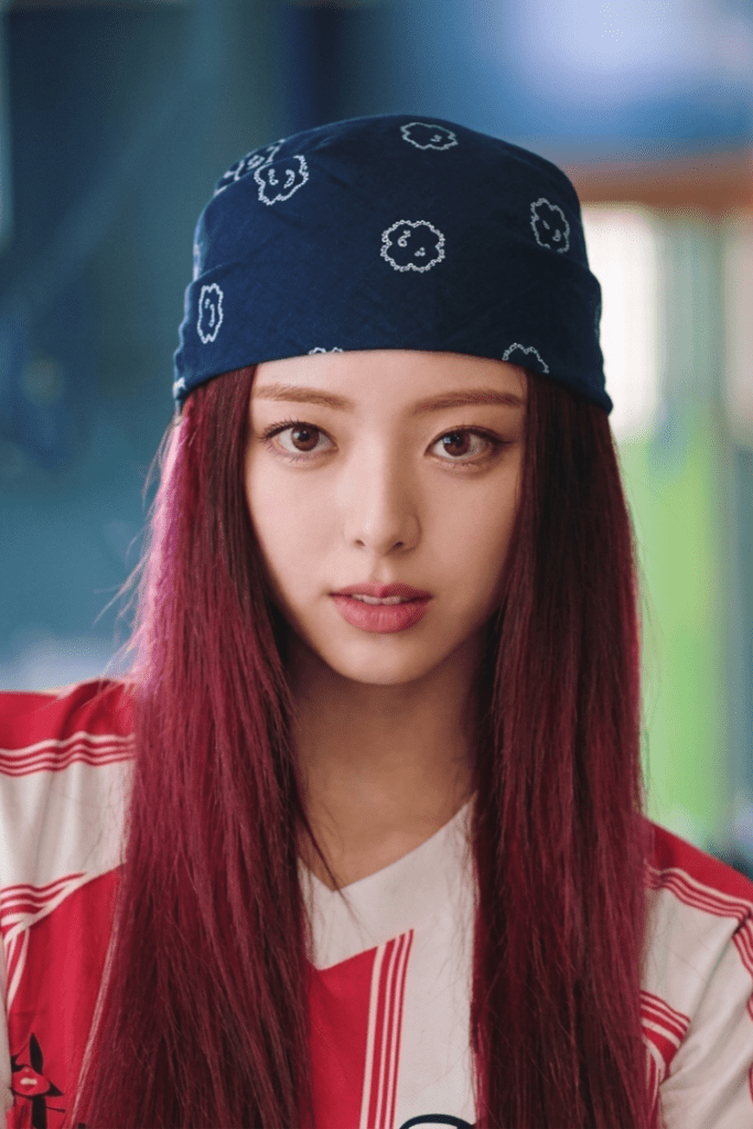 Close-up of ITZY Yuna’s acting debut in the retro drama Undercover Miss Hong.