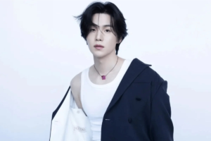 Read more about the article HYBE vs ARMY: Is Hybe Really Exploiting Suga