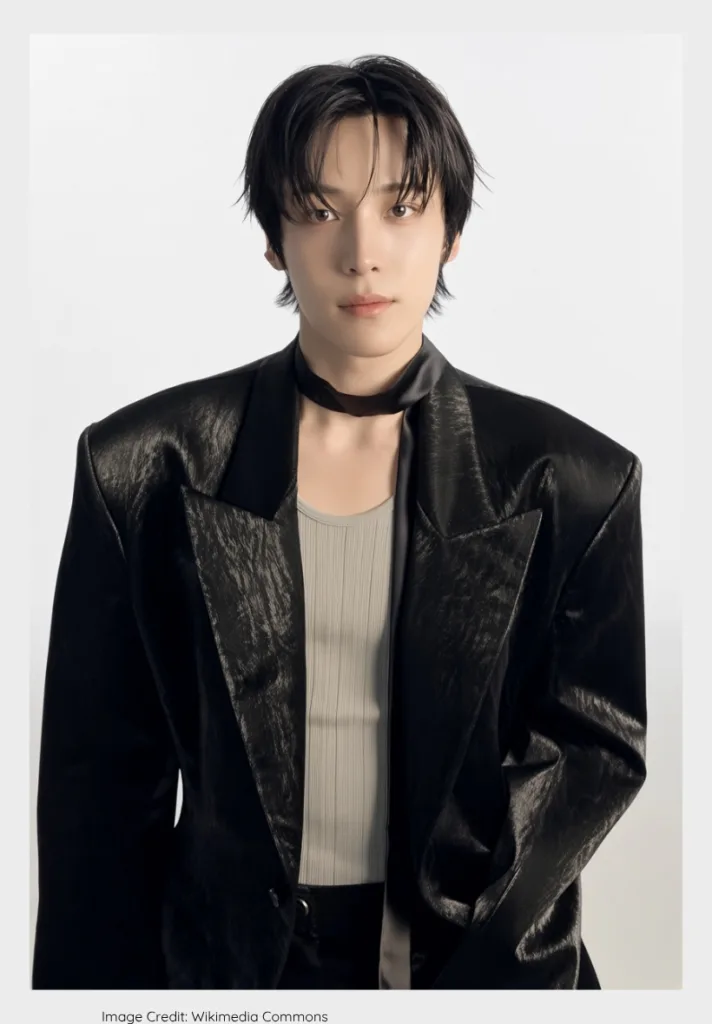 ATEEZ Yunho intense stage look, handsome K-pop idol visual