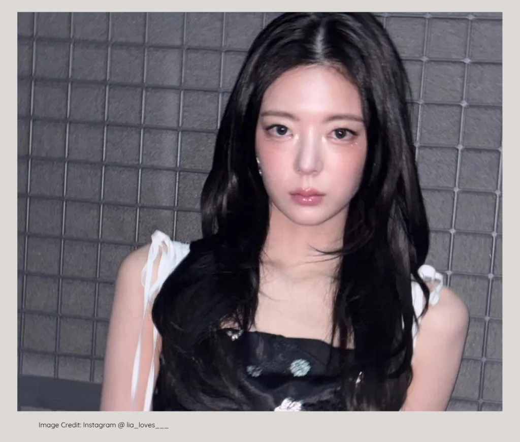 ITZY Lia posing chicly, educated at a wealthy, elite international school