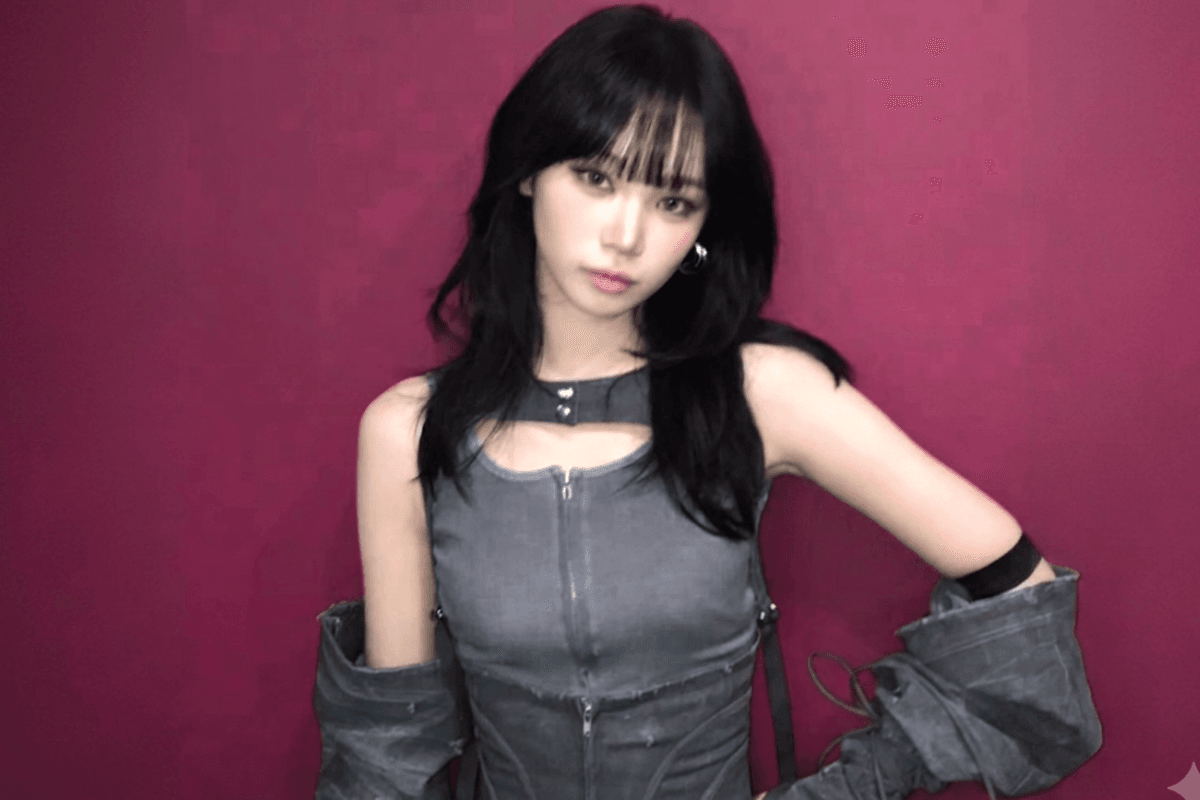 Read more about the article LE SSERAFIM’s Kim Chaewon Suspends Activities Due to Neck Injury