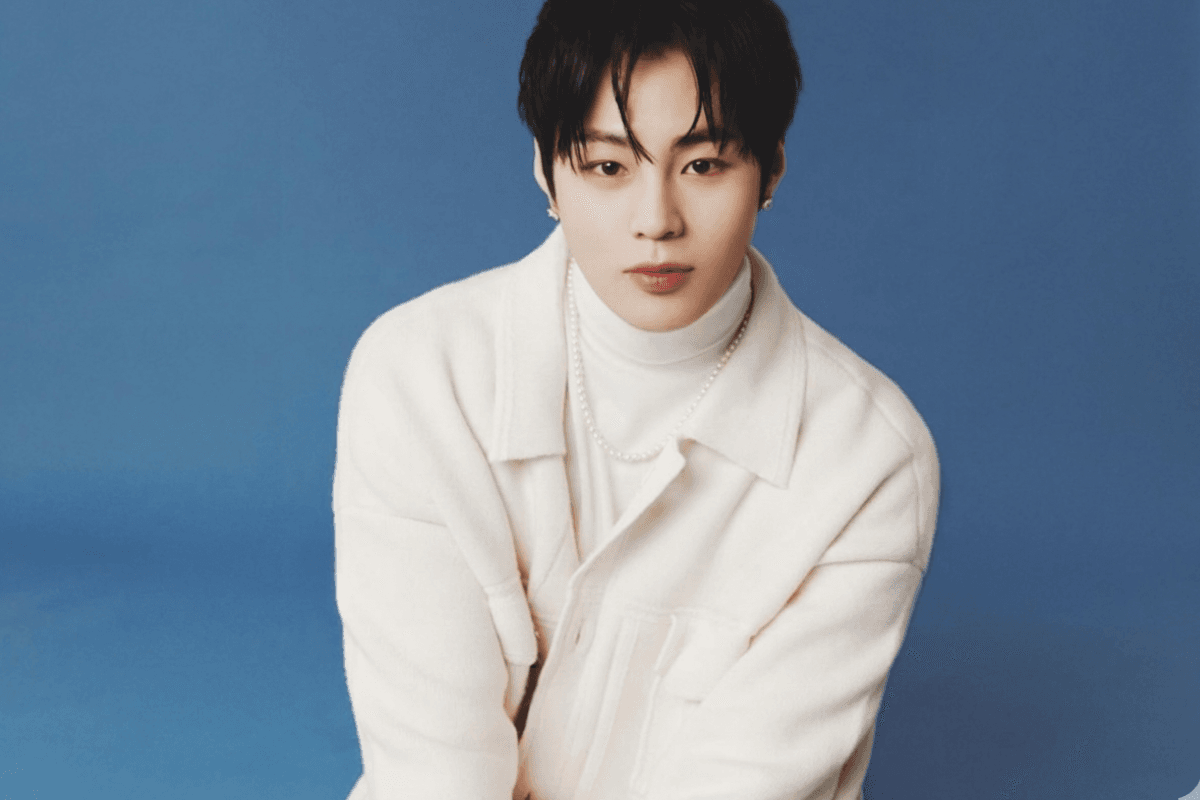 Read more about the article SUNG WOON (WANNA ONE) – Complete Profile, Facts & Social Image