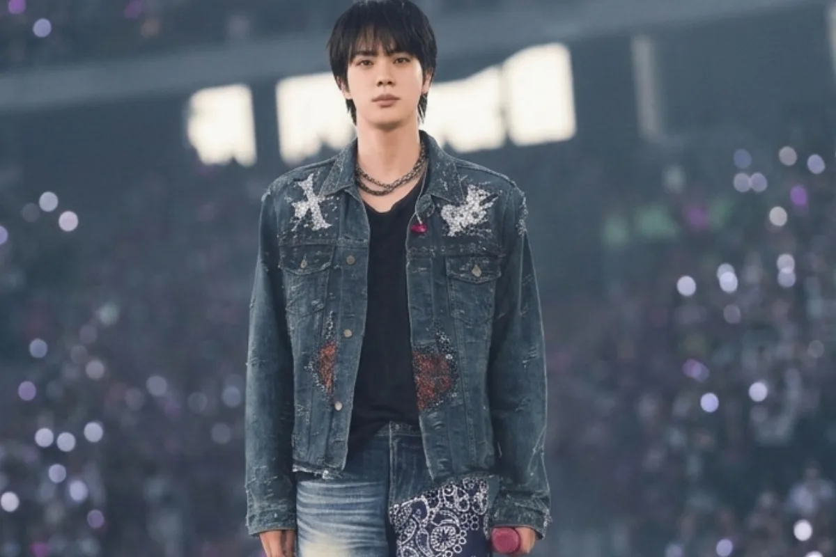 Read more about the article Was BTS Jin Actually Yelling at Staff During ‘ARIRANG’ Munich Concert?